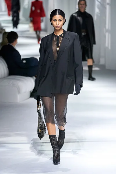 Look 41